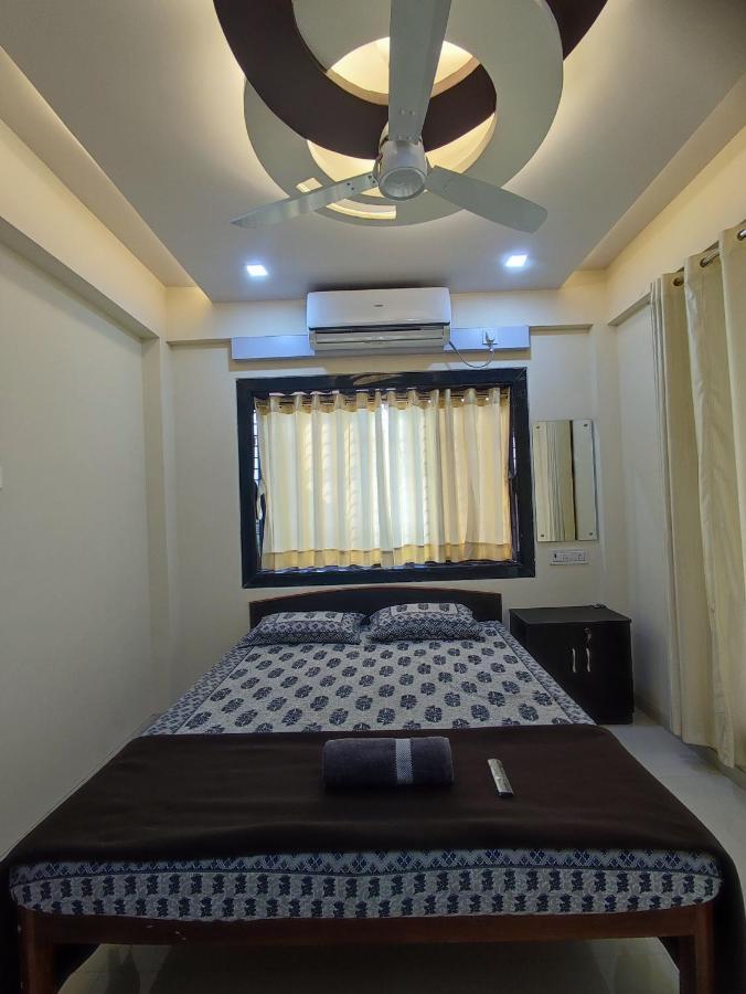 Sukhakarta Holiday Home อลีบาก ภายนอก รูปภาพ