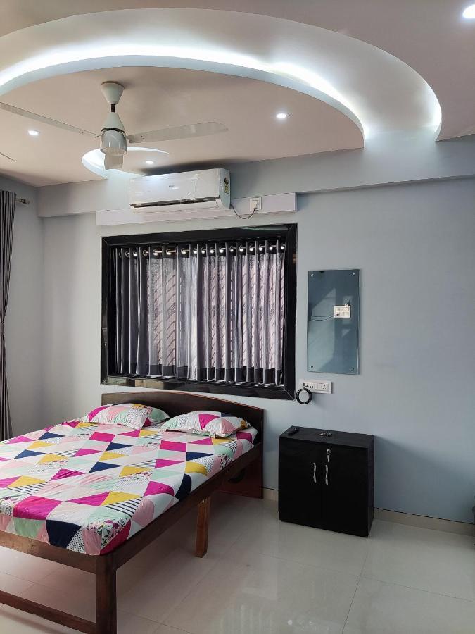 Sukhakarta Holiday Home อลีบาก ภายนอก รูปภาพ