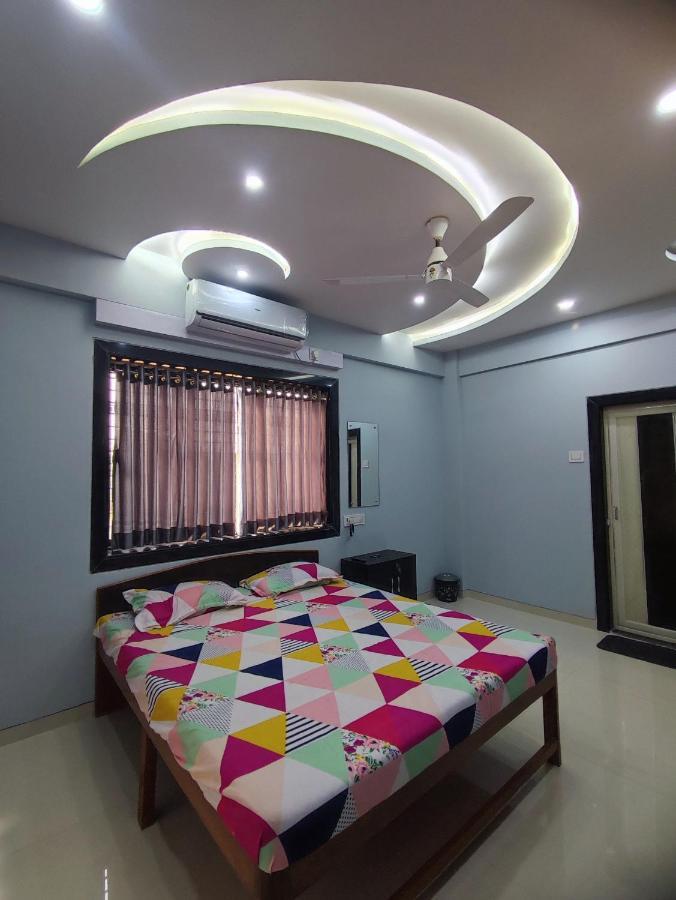 Sukhakarta Holiday Home อลีบาก ภายนอก รูปภาพ