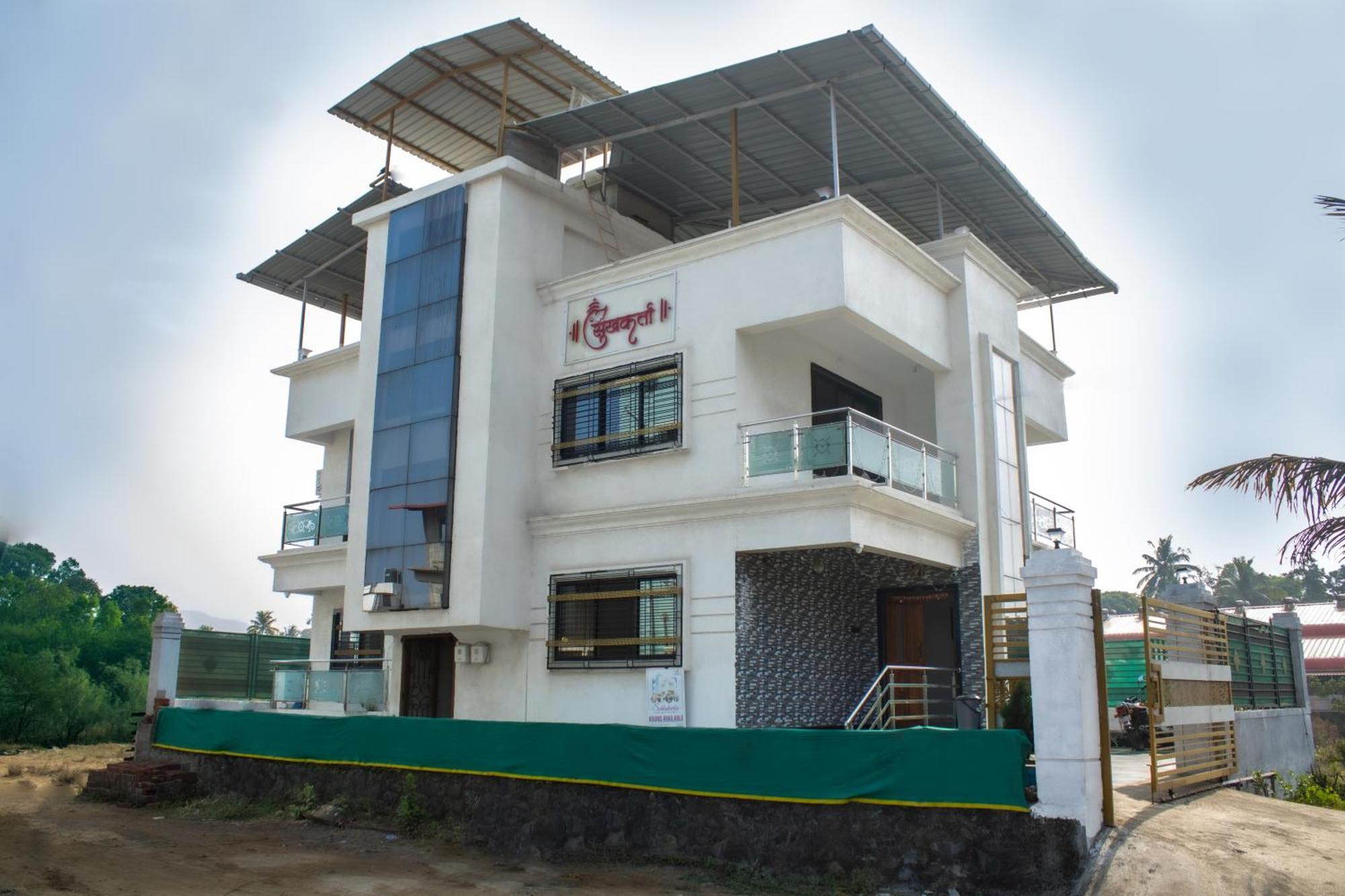 Sukhakarta Holiday Home อลีบาก ภายนอก รูปภาพ