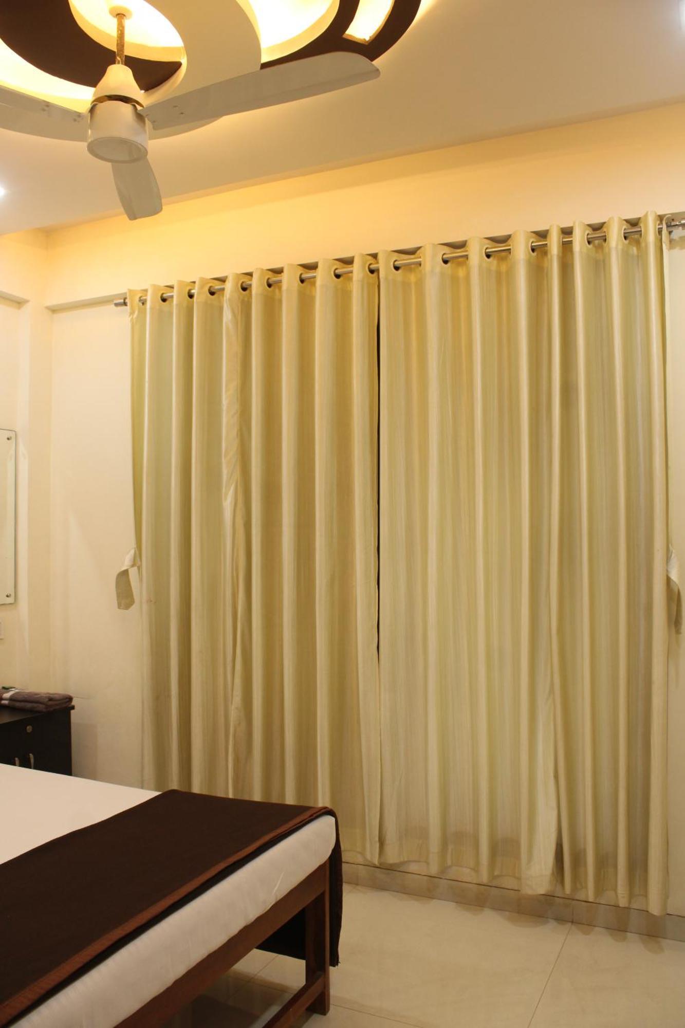 Sukhakarta Holiday Home อลีบาก ภายนอก รูปภาพ