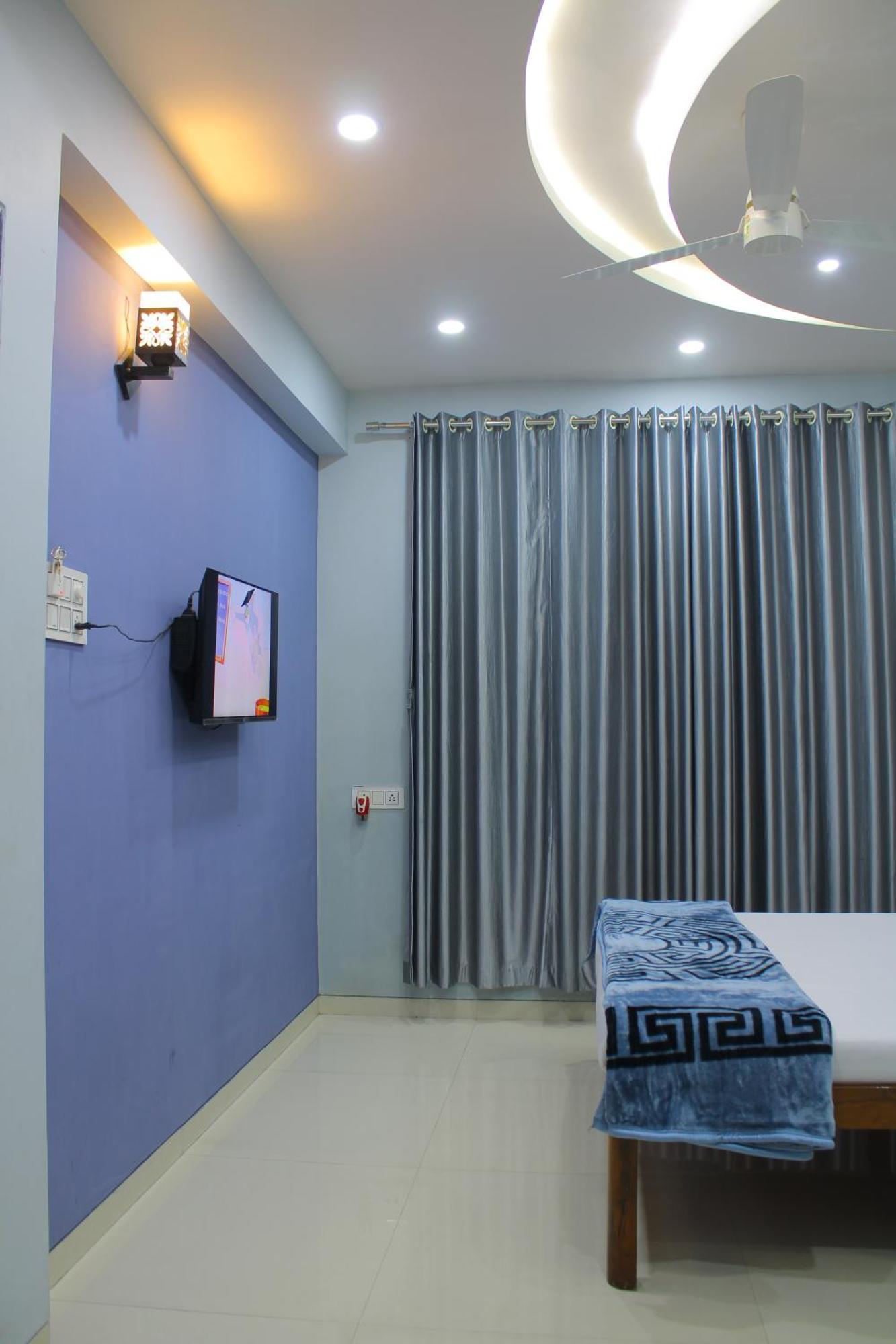 Sukhakarta Holiday Home อลีบาก ภายนอก รูปภาพ